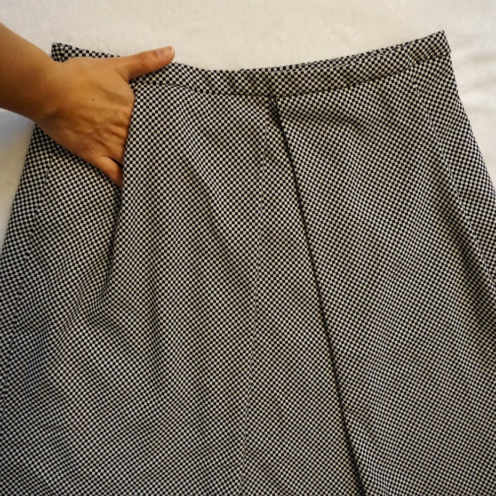 B&W Skirt + POCKETS